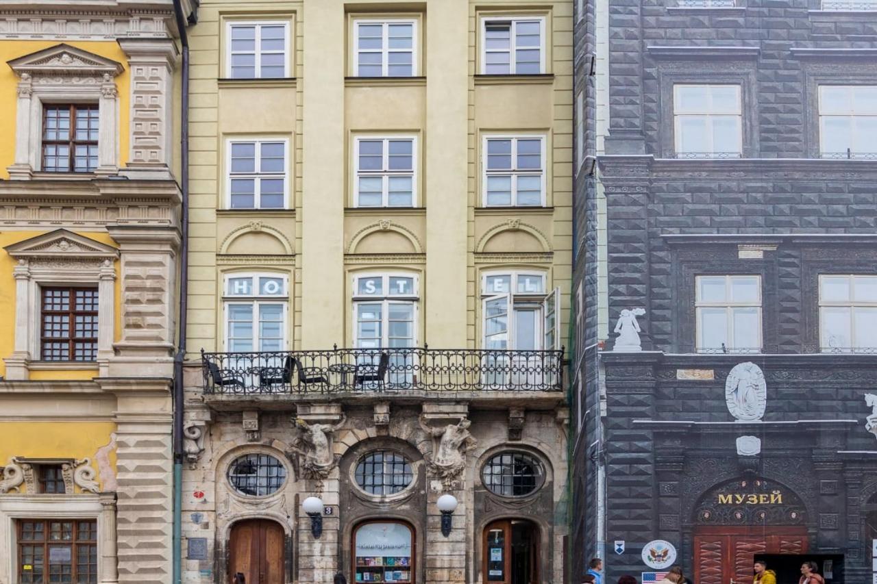In Town Hostel Lviv Exteriör bild